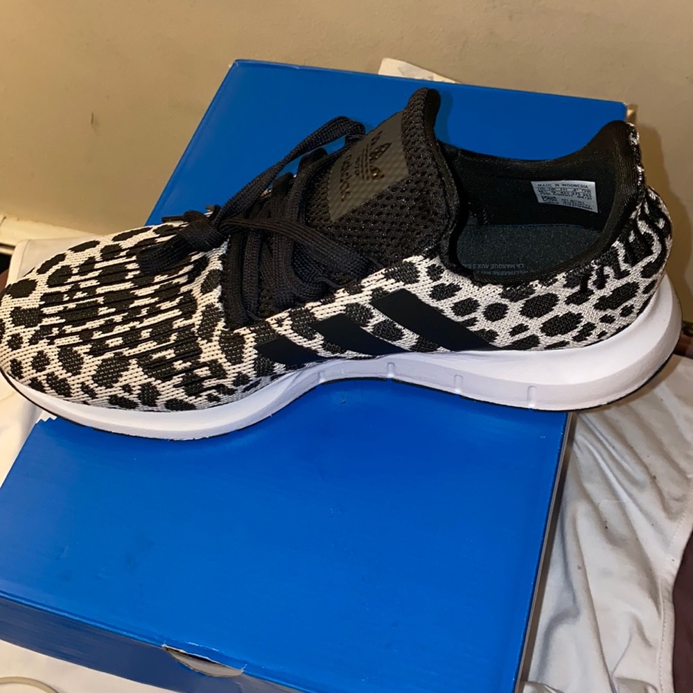 Adidas swift run